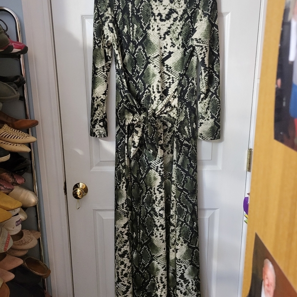 Willow Maxi: Olive Snakeskin - Small - Picture 7 of 7